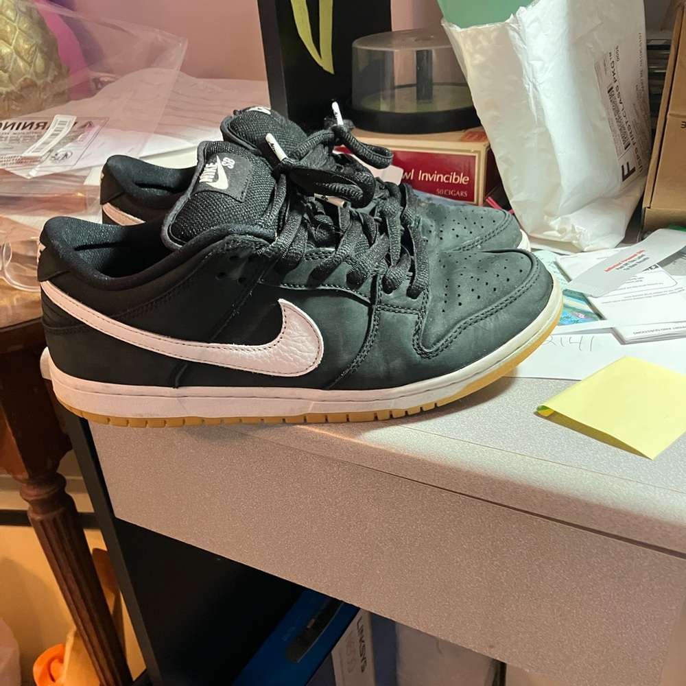 Nike sb pro dunk low, black and white gum pack